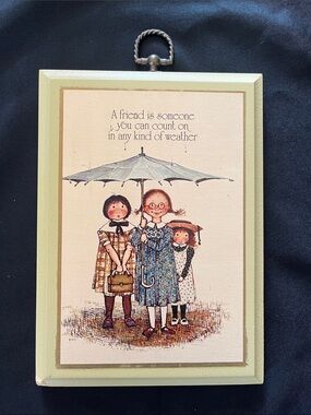 Vtg 70s Holly Hobby Art Wall Plaque ‘Friend In Any Weather’ American Greetings